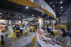 Brahims-Cafeteria-scaled